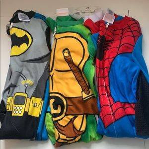 YO GABBA GABBA TODDLER SLEEPER// PAJAMAS detachable cape 3T or 4T not footed